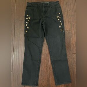 Chino Women’s Black Slimming Jeans gold accents